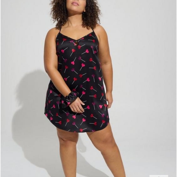 Dream satin chemise bundle with accessories - Picture 2 of 8